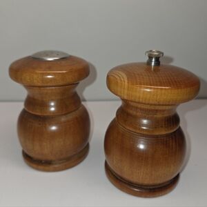 Turned Maple Salt Shaker & Pepper Grinder Baribocraft Canada 70s MCM Wood Decor